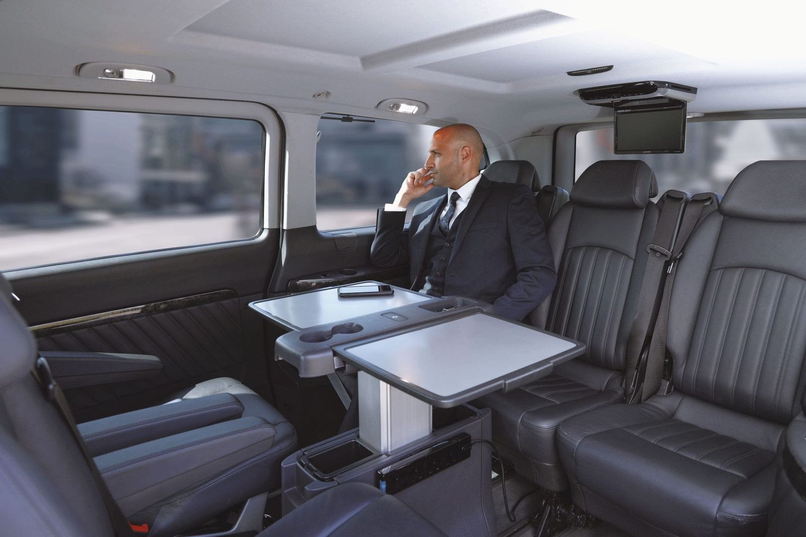 Affordable luxury minibus hire Corporate minibus hire kensington